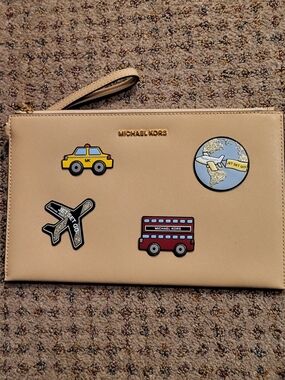 Marc Jacobs Beige  Wristlet with Travel Pins